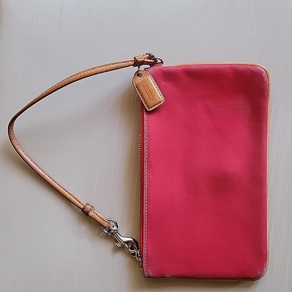 Coach Y2k Wristlet - Picture 11 of 12